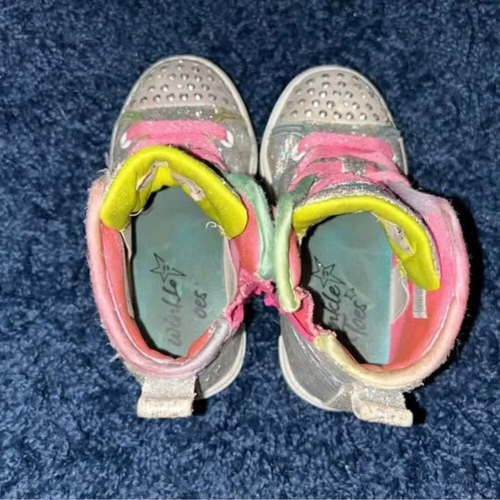 Skechers selling preowned